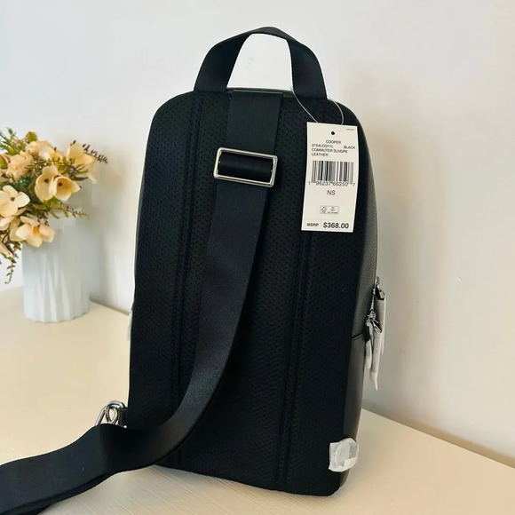 Michael Kors MK Cooper Logo Sling Pack Black - Picture 8 of 9